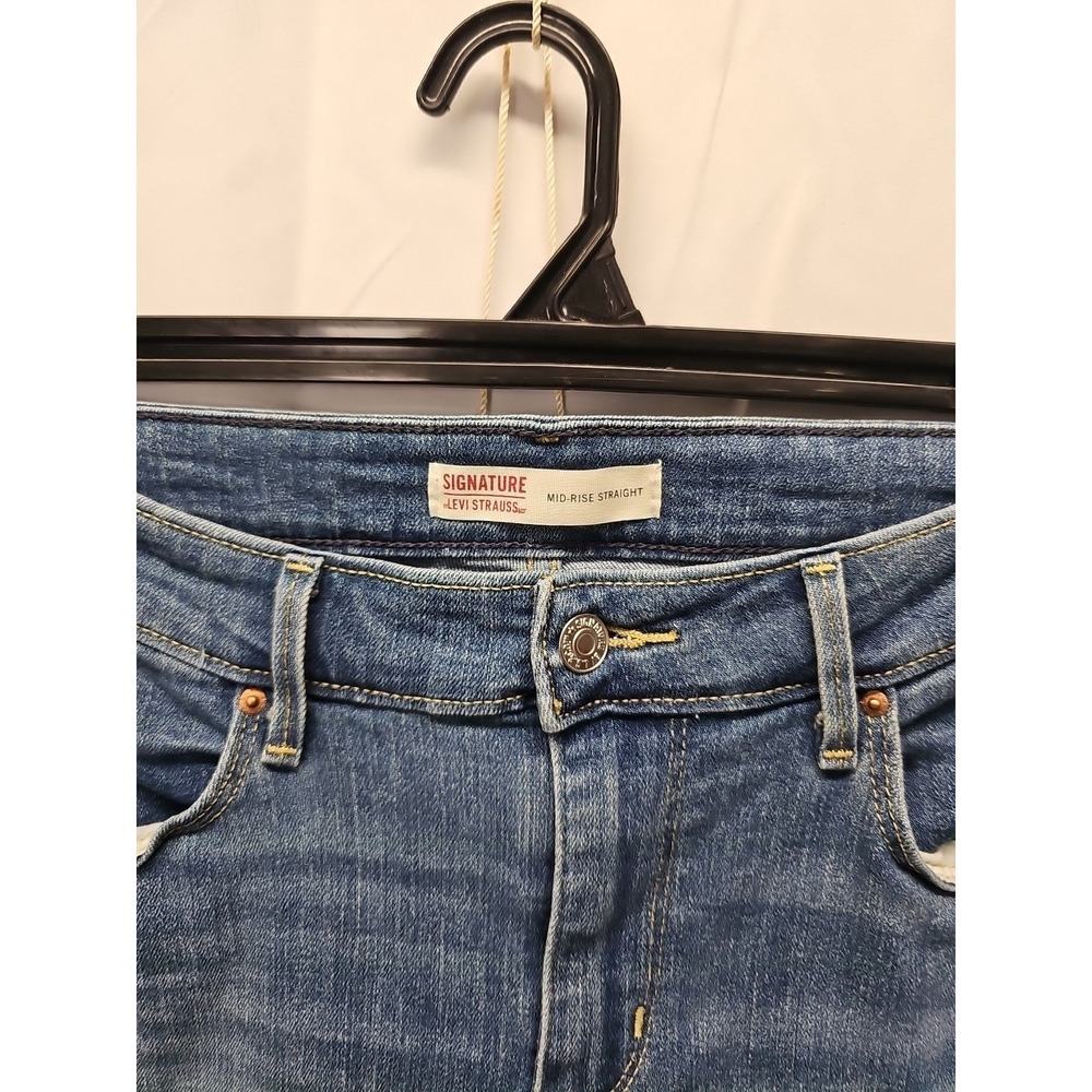 Levi's Women's Signature Strauss Mid Rise Straight Short Size 16 S 34x29 - Picture 5 of 14